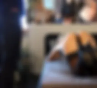 Ich stelle seinen Treuetest kurz vor der Hochzeit